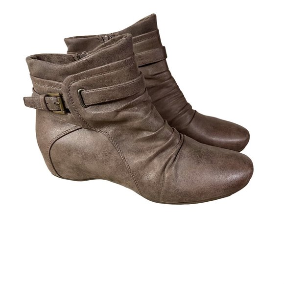 BareTraps | Shoes | Baretraps Sheigh Hidden Wedge Side Zip Ankle Booties  Faux Leather Womens Sz 95 | Poshmark